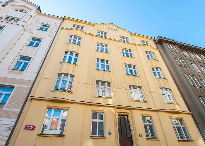 Spacious And Bright Dusni 13 Apartament