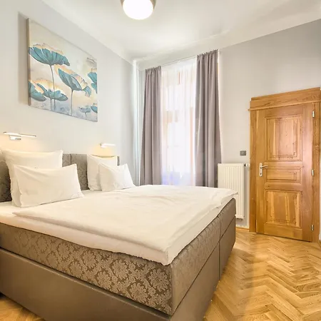 Spacious And Bright Dusni 13 *