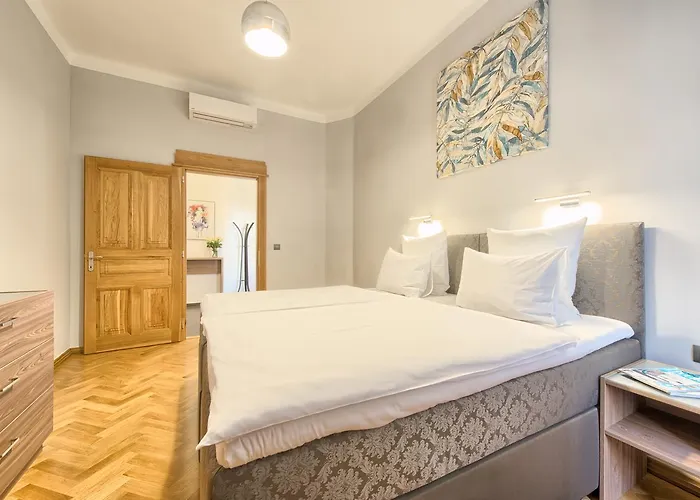 Spacious And Bright Dusni 13 Appartement *